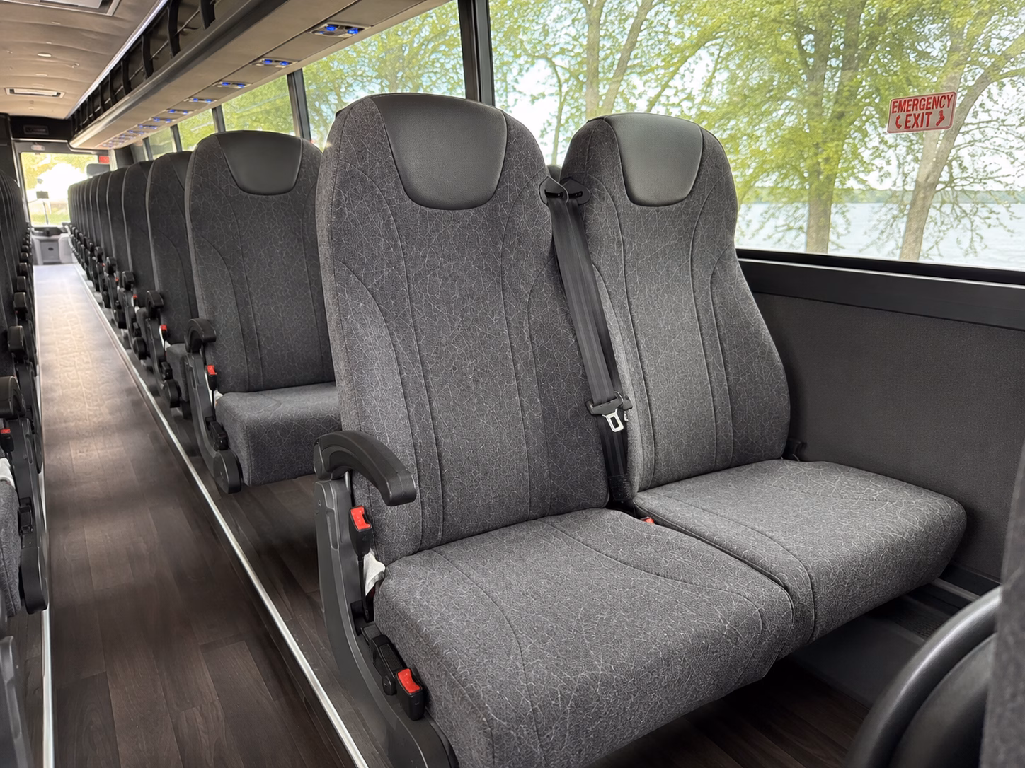 compare group transportation in kennewick in one search