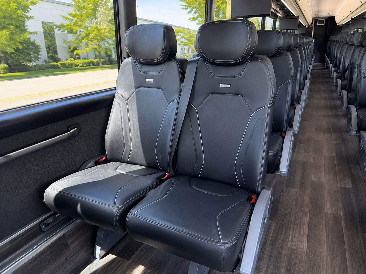 kennewick charter bus rental