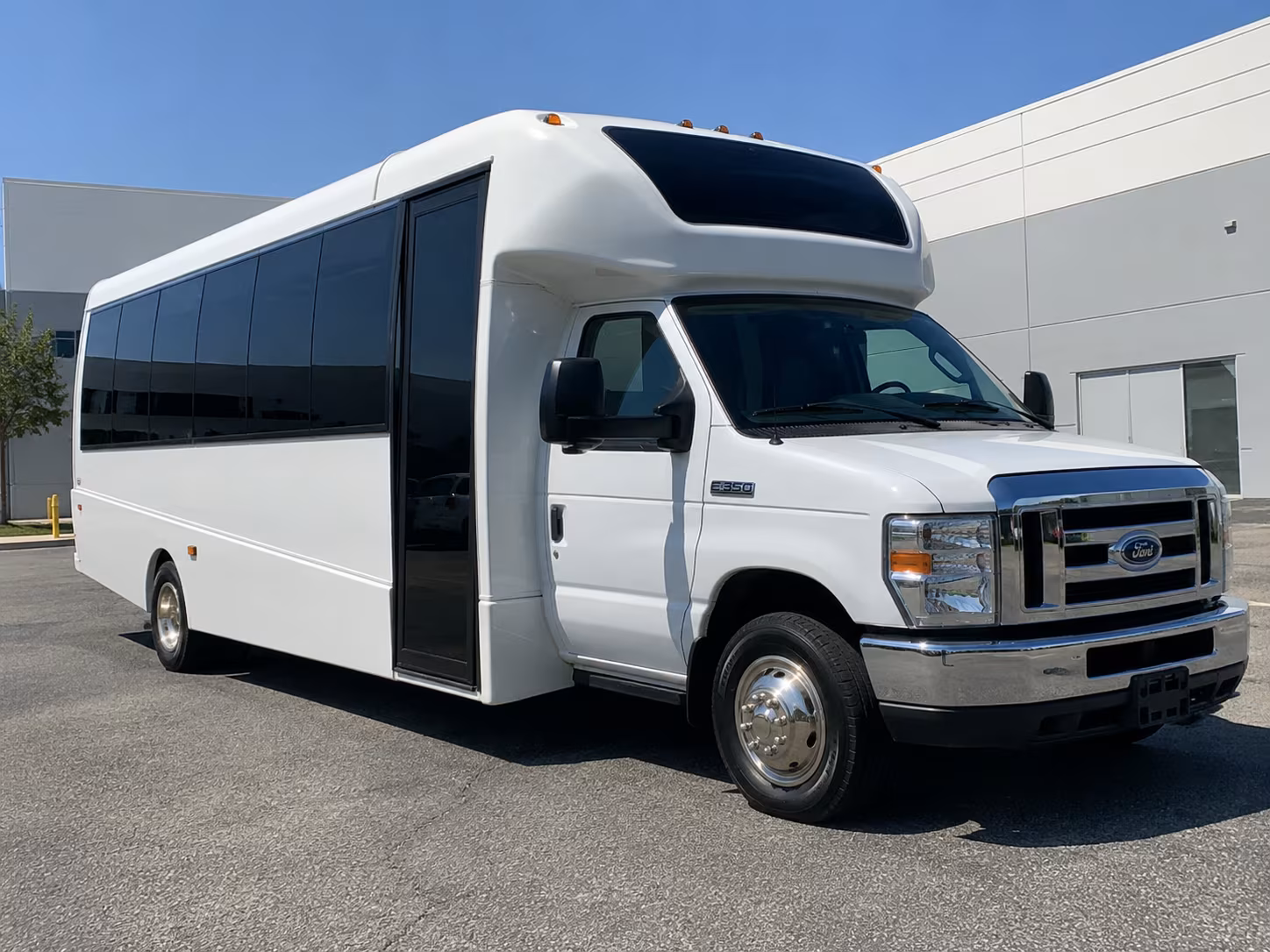 minibus rentals for smaller kennewick prom groups