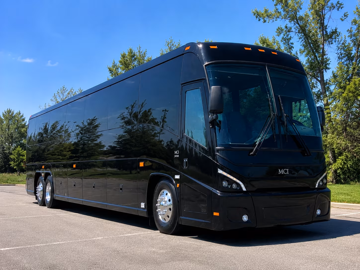 red mountain wine tours keep the group together on wa 224